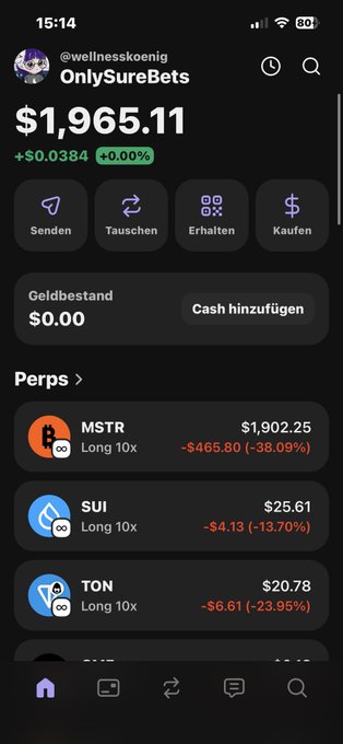 The image shows a screenshot of an iPhone screen displaying a summary of financial information, including cryptocurrency trading options. The screen also displays various stock symbols like "TMTR", "SPDZK", and others along with their respective values. In addition, there is text indicating that "Mein Geld was für eine Sekunde net mehr da dacht mein Bruder hat er aber net sui Symbol wurde update". The focus of the image seems to be on discussing or displaying the information presented on the screen related to finance and cryptocurrency trading.