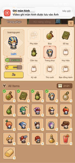 The image shows a Vietnamese-language game interface with an inventory menu displaying a character with stats "HP 5513/9900" and "XP 651" alongside various collectible items in a grid layout. The accompanying post promotes the CiDi game, encouraging players to earn money to buy character skins, which aligns with the "Trang phục" (Outfits) inventory tab highlighted in the image.