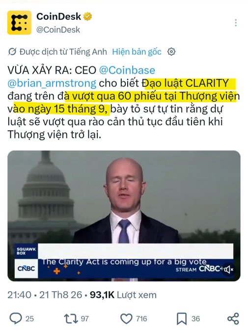 A CoinDesk tweet (translated from English to Vietnamese) reporting that Coinbase CEO Brian Armstrong said the CLARITY Act is on track to pass 60 votes in the Senate on September 15.