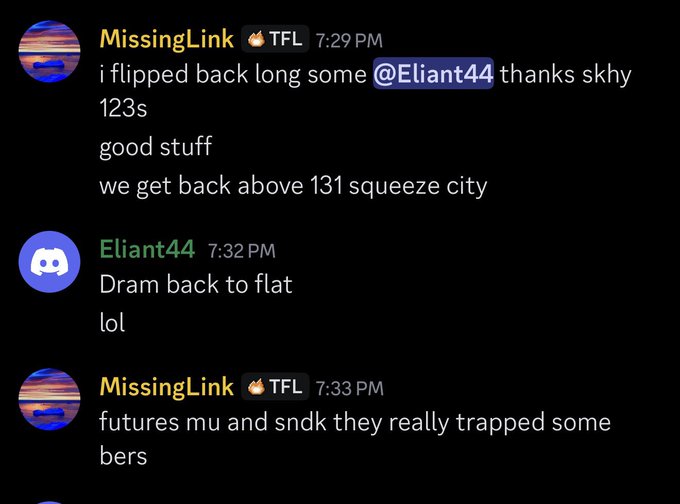 A Discord chat screenshot shows "MissingLink" celebrating flipping back long $SKHY at 123s with @Eliant44, noting the price recovered above 131 for a "squeeze city" moment, while Eliant44 jokes about a DRAM back-to-flat and MissingLink adds that futures on $MU and $SNDK "really trapped some bers" — directly illustrating the post's recap of a bear trap and successful long calls on those tickers.