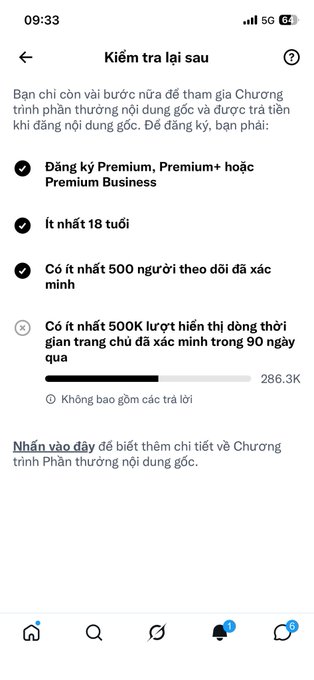 A mobile app screenshot in Vietnamese titled 'Kiểm tra lại sau' lists requirements for a Creator Rewards program, including being at least 18 years old, having Premium status, and needing at least 500K simultaneous viewers on your page (currently at 286.3K).