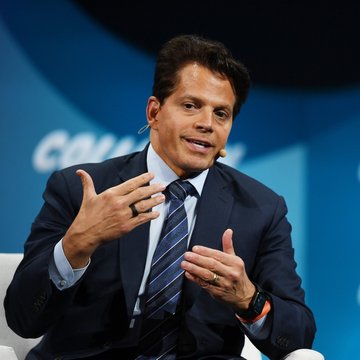 Anthony Scaramucci, a well-known financier and founder of SkyBridge Capital, speaks at the Coinage media event while gesturing with both hands, aligning with the post about his bullish Bitcoin market cap prediction of $12 trillion within five years.