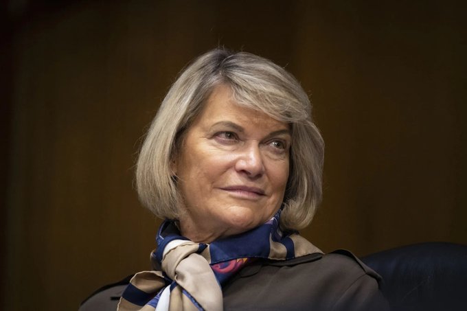 Senator Cynthia Lummis, known for her advocacy of crypto market-structure legislation, is pictured as she prepares for resumed CLARITY Act negotiations in Washington aimed at establishing solid regulatory framework for digital assets.