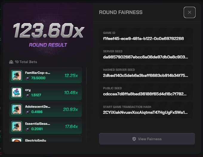 A crash gambling game results screen showing a round that ended at 123.60x, with 19 total bets displayed including usernames like "FamiliarCop-o..." (12.25x), "cry" (10.46x), and "AdolescentDe..." (20.93x), alongside round fairness verification data (Game ID, server seed, hashed seed, public seed, and transaction hash "2CYlXlakNvua...T47HgUgFxSWa1...") for solpump.io.
