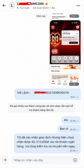 A Vietnamese Telegram chat with 'SIMCOIN' showing a customer claiming to have transferred 62,315,000 VND but not receiving credit, with an agent asking for their bank information.