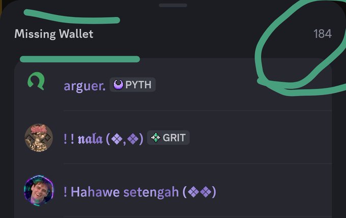 A Discord server screenshot showing a 'Missing Wallet' channel with 184 members, featuring user messages with 'PYTH' and 'GRIT' tags, and a green circle drawn around the member count.