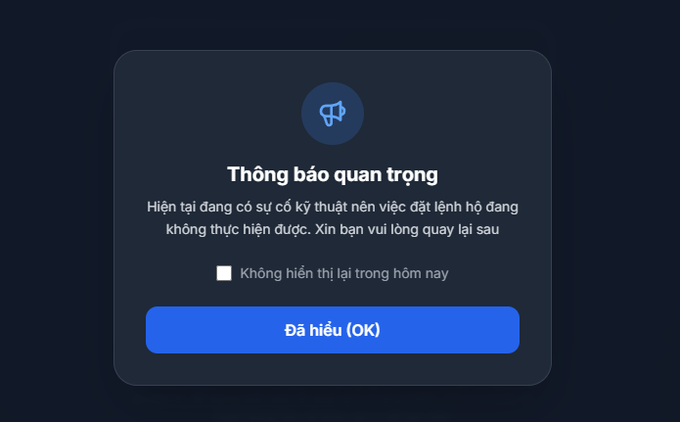 The image shows a Vietnamese-language notification popup titled "Thông báo quan trọng" (Important Notice) with a megaphone icon, stating that the system is experiencing a technical issue preventing orders from being executed and asking the user to return later, with an "Đã hiểu (OK)" (Got it) button. This relates to the post's mention that the off-Da Nang trading link on MIMO is temporarily down due to a technical issue on MIMO's side.