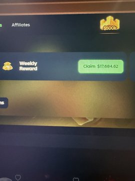 A blurry screenshot from the Gamdom gambling site shows a "Weekly Reward" of $17,684.62 available to claim under the code "Steve." This relates to the post announcing that this weekly reward is being tipped out to three users: Themacattackwiththeracks ($9,000), FizznDizz ($5,000), and ADukes ($2,500).