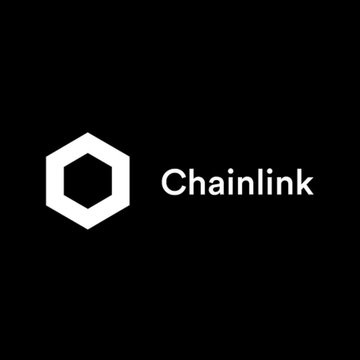 The image shows the Chainlink logo and the word “Chainlink” in white on a black background. It accompanies a post about Chainlink expanding its collaboration with S&P Global Ratings to bring vault risk assessments onchain.