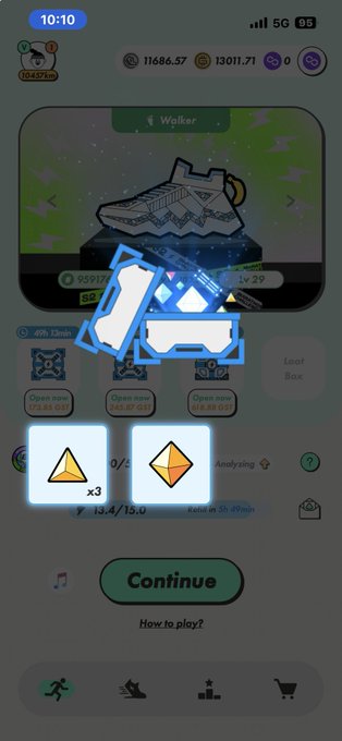 The image shows a cell phone screen with an app icon displayed, which appears to be related to a game or puzzle. The user interface has three different options for gameplay, including "Step", "Paint", and "Play". The background of the image is green, and there are two yellow triangles on the screen. The post also mentions that the current time is 10:10, suggesting that it might be related to a timed game or puzzle challenge.