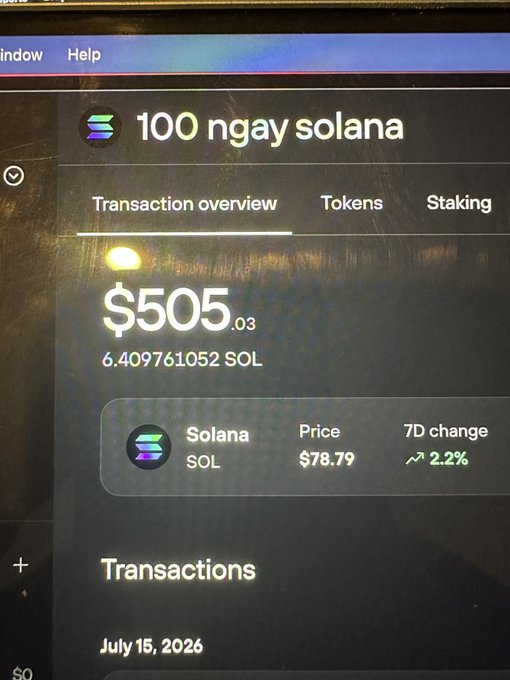 A photograph of a computer screen displays a Solana wallet overview showing a balance of $505.03 (6.409761052 SOL) with SOL priced at $78.79 and a 2.2% weekly gain. The account name reads "100 ngày solana" (100 days of Solana), and the transaction date visible at the bottom is July 15, 2026, supporting the Vietnamese post's documentation of purchasing additional SOL as part of a 100-day Solana accumulation challenge.