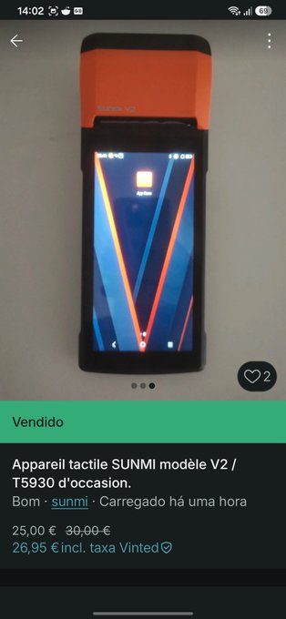 Vinted marketplace listing in Portuguese for a 'SUNMI V2 / T5930' touchscreen payment terminal marked 'Vendido' (Sold), priced at 25.00€ (reduced from 30.00€).