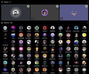 A screenshot of a Discord server interface displays member avatars organized by categories, with sections labeled "Orahena - 3" at the top showing three highlighted member icons, and a larger "Audience - 238" section below featuring numerous circular profile pictures of community members, reflecting the growing ecosystem and onboarding experience mentioned in the post about joining the @avax community.