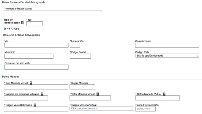 A Spanish-language web form titled 'Datos Persona Entidad Salvaguardada' and 'Datos Moneda' for entering personal and virtual currency details.