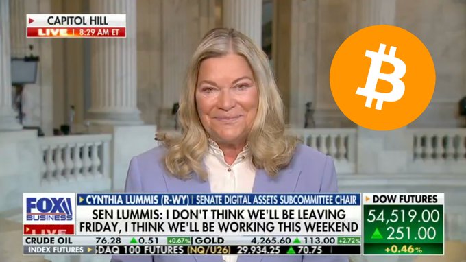 Senator Cynthia Lummis (R-WY) appears live from Capitol Hill on Fox Business, discussing her efforts with Democrats on the Clarity Act to establish a U.S. regulatory framework for digital assets, with Bitcoin and market tickers (Dow Futures 54,519.00) displayed alongside her interview.