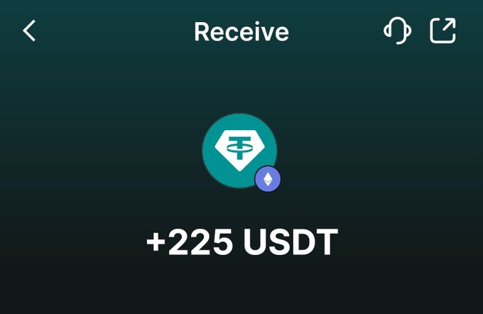 A crypto app 'Receive' screen showing an incoming transaction of '+225 USDT' (Tether) on a dark teal background.