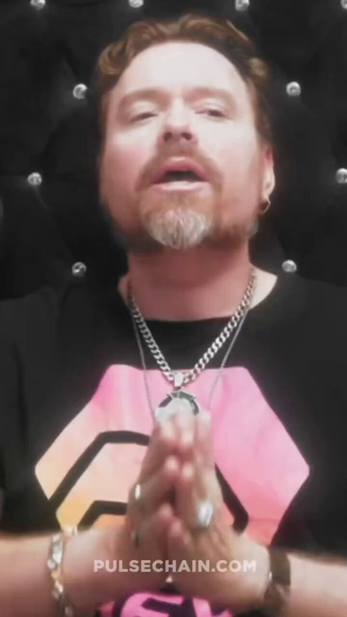 The image features a man wearing a black shirt with a pink logo, who appears to be talking or giving advice about DeFi (decentralized finance). He has his hands clasped together while speaking, suggesting that he might be sharing some valuable insights or experiences related to DeFi. The post also mentions the importance of security and self-custody in DeFi, which is a crucial aspect for users to consider when engaging with this emerging financial technology.
