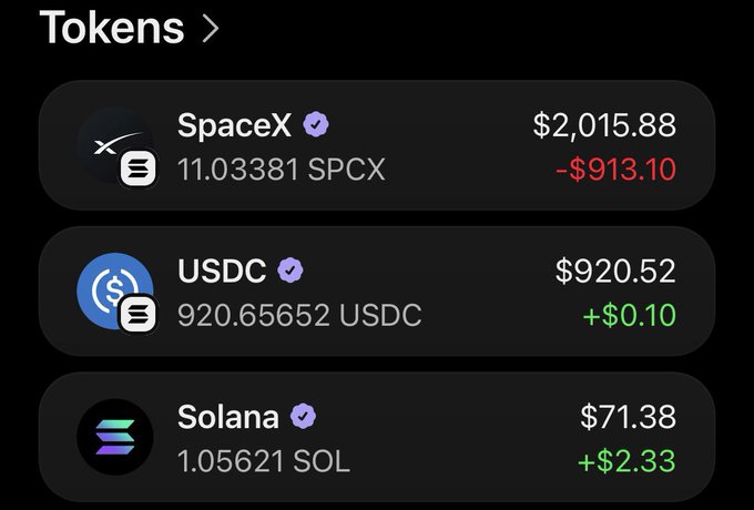 The image shows a screenshot of an Excel worksheet containing three columns representing different cryptocurrency transactions related to SpaceX tokens. Each column has a unique symbol (white, black, and blue) for the specific transaction, indicating that the user has made or is currently making transactions on these tokens. A key at the bottom of the sheet provides further information about the transactions, including a $50 deposit and three price updates over the past 24 hours.