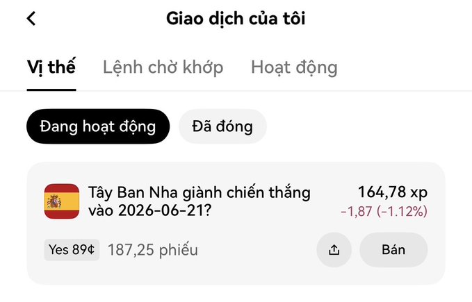 The image shows a post with an open message box containing a conversation between a user (usually referred to as their account) and a Spanish website displaying the time as 6:22 pm. The discussion appears to be about an offer from the website, although specific details cannot be clearly seen in the post text.