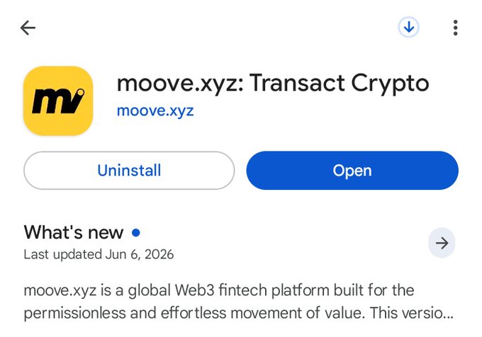 The image displays an advertisement for Bitcoin Wallet on YouTube, explaining how users can easily send Bitcoins with minimal fees by using a Bitcoin Wallet. The advertisement features two characters discussing this concept while watching the video. The central elements of the advertisement include the logo for MooveCrypt and Bitcoin Wallet, as well as relevant information about sending Bitcoins through the Bitcoin Wallet service.